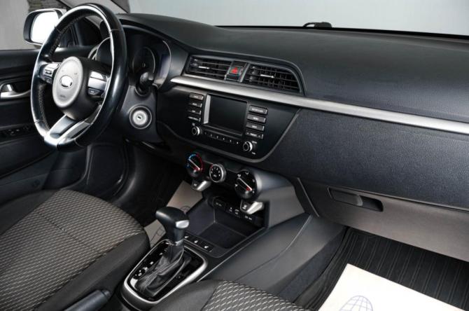 Kia Rio IV с пробегом 2017 года, цена 1 459 000 рублей, 72000 км, седан, Автокод Объявления