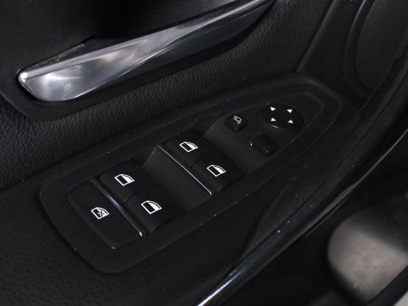 BMW 3 серии VI (F3x) Рестайлинг с пробегом 2016 года, цена 1 600 000 рублей, 275000 км, седан, Автокод Объявления
