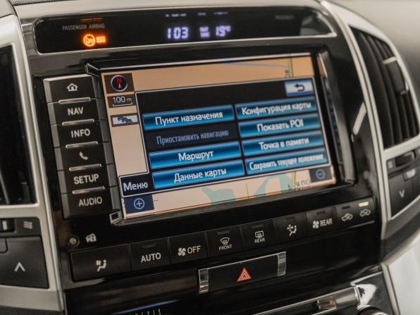 Toyota Land Cruiser 200 Series Рестайлинг 1 с пробегом 2012 года, цена 3 900 000 рублей, 218848 км, внедорожник, Автокод Объявления