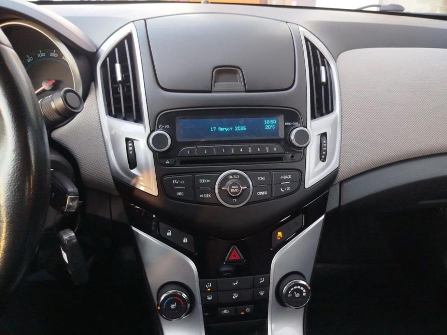 Chevrolet Cruze I Рестайлинг Москва  - изображение 20