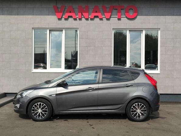 Hyundai Solaris I Рестайлинг с пробегом 2015 года, цена 835 000 рублей, 165937 км, хэтчбек, Автокод Объявления
