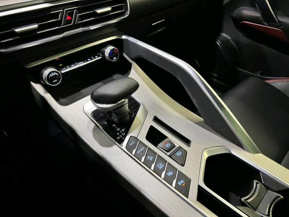 Geely Coolray I с пробегом 2023 года, цена 1 716 000 рублей, 28193 км, внедорожник, Автокод Объявления