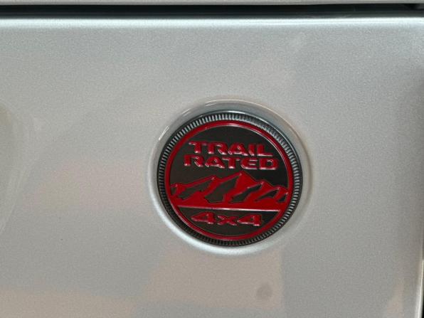 Jeep Wrangler IV (JL) с пробегом 2022 года, цена 5 590 000 рублей, 75073 км, внедорожник, Автокод Объявления