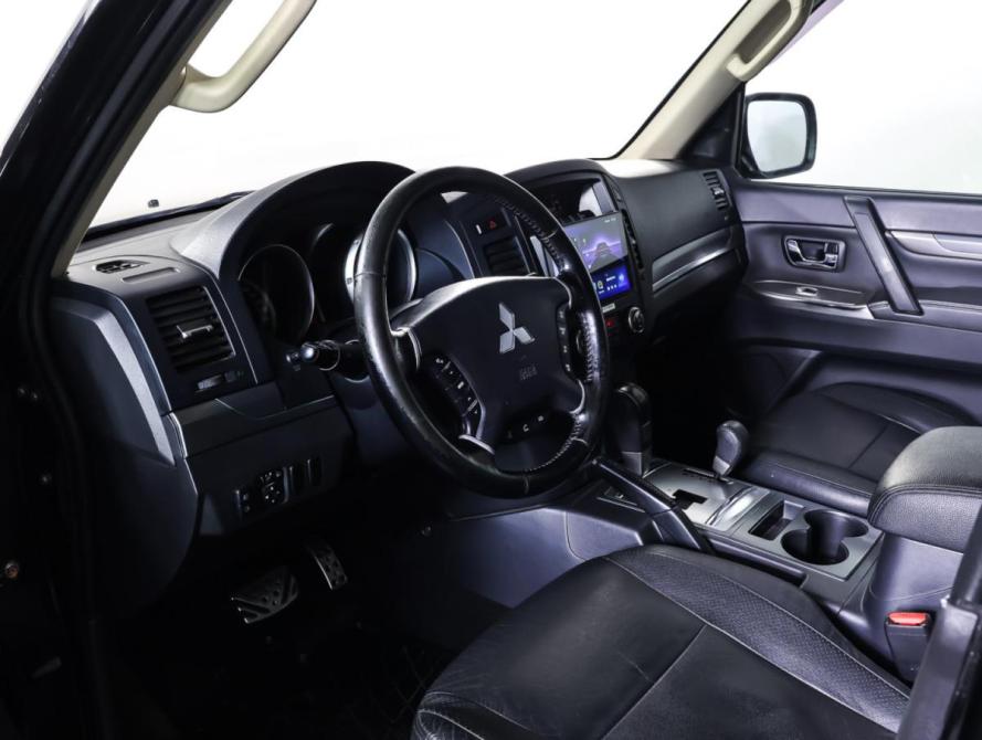 Mitsubishi Pajero IV Рестайлинг 1 Москва  - изображение 15