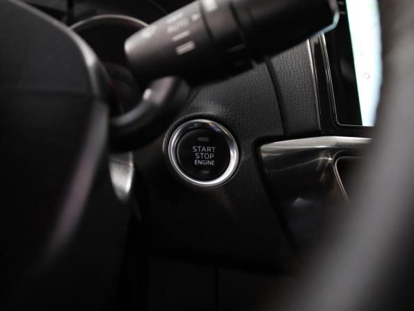 Mazda 6 III (GJ) с пробегом 2012 года, цена 1 349 000 рублей, 204188 км, седан, Автокод Объявления