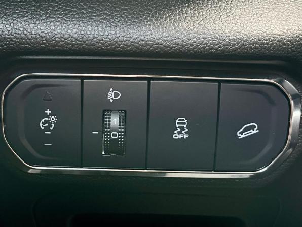 Haval Jolion I Рестайлинг с пробегом 2024 года, цена 2 100 000 рублей, 51800 км, внедорожник, Автокод Объявления