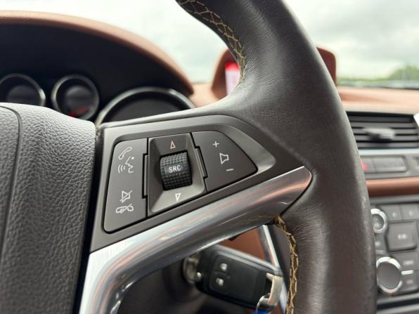 Opel Mokka I с пробегом 2013 года, цена 1 380 000 рублей, 49800 км, внедорожник, Автокод Объявления