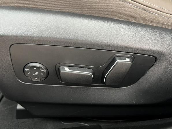 BMW 5 серии VIII (G60/G61/G68) с пробегом 2024 года, цена 6 600 000 рублей, 14300 км, седан, Автокод Объявления