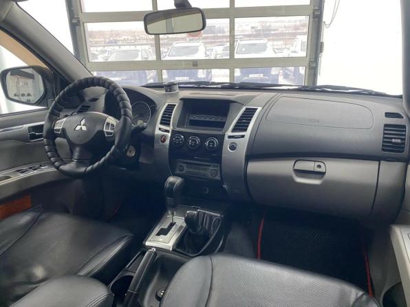 Mitsubishi Pajero Sport II с пробегом 2011 года, цена 2 369 000 рублей, 68447 км, внедорожник, Автокод Объявления