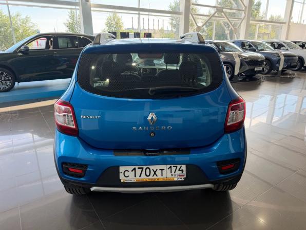 Renault Sandero II Рестайлинг с пробегом 2018 года, цена 1 195 000 рублей, 51800 км, хэтчбек, Автокод Объявления