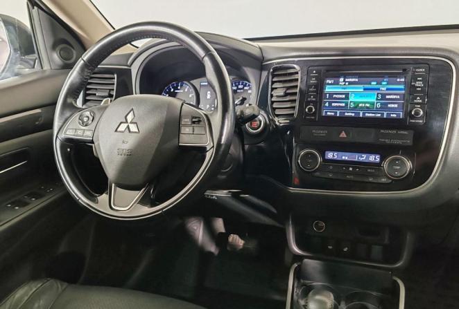 Mitsubishi Outlander III Рестайлинг 2 с пробегом 2017 года, цена 1 680 000 рублей, 271600 км, внедорожник, Автокод Объявления