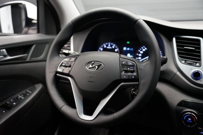 Hyundai Tucson III с пробегом 2017 года, цена 1 965 000 рублей, 120000 км, внедорожник, Автокод Объявления