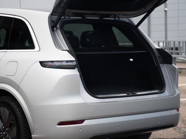 Li Auto (Lixiang) L7 I Рестайлинг с пробегом 2024 года, цена 7 500 000 рублей, 9547 км, внедорожник, Автокод Объявления