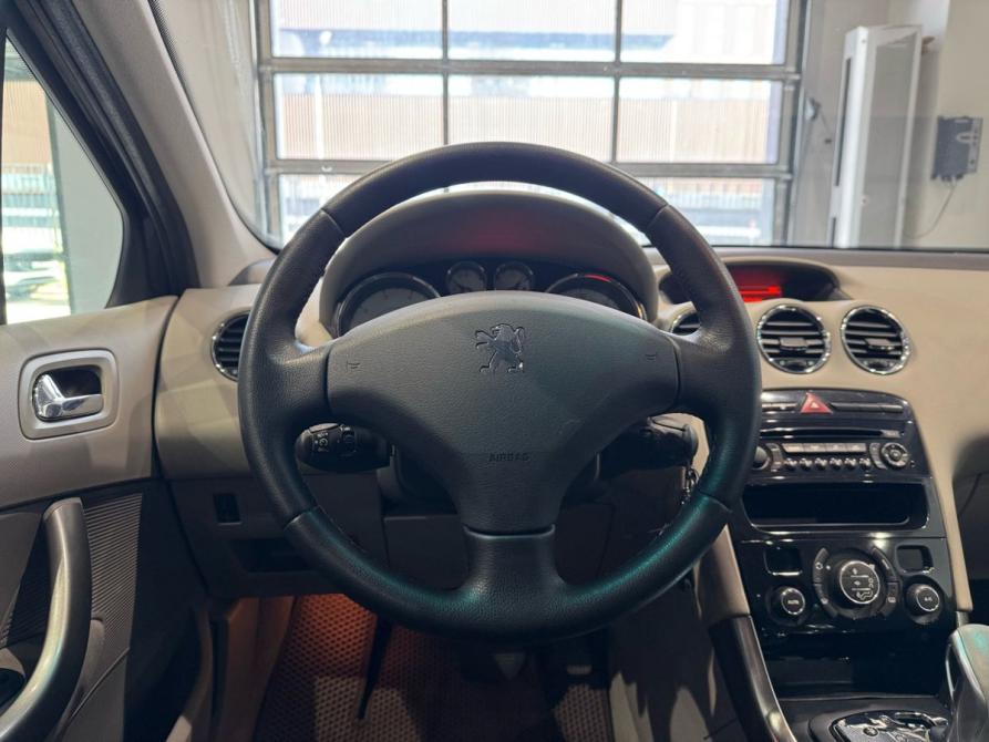 Peugeot 308 I Москва  - изображение 14