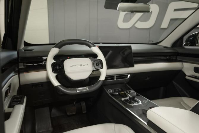 JETOUR DASHING I с пробегом 2024 года, цена 2 450 000 рублей, 2917 км, внедорожник, Автокод Объявления
