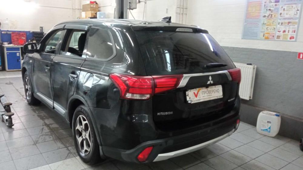 Mitsubishi Outlander III Рестайлинг 2 Санкт-Петербург  - изображение 4