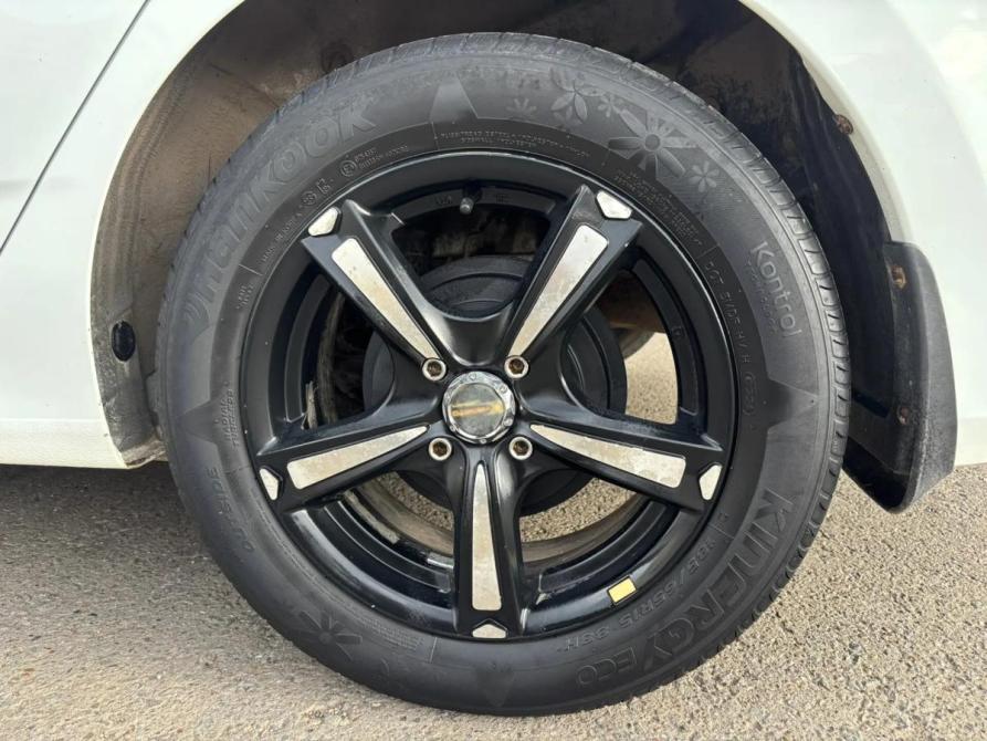 Hyundai Solaris I Рестайлинг Альметьевск  - изображение 4
