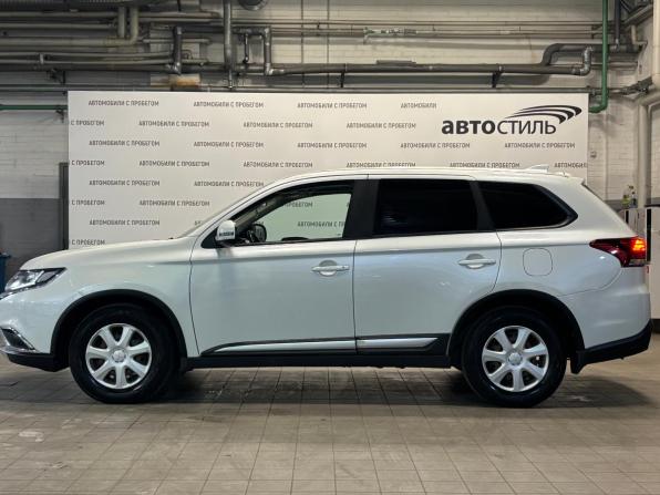 Mitsubishi Outlander III Рестайлинг 2 с пробегом 2017 года, цена 1 329 000 рублей, 207000 км, внедорожник, Автокод Объявления