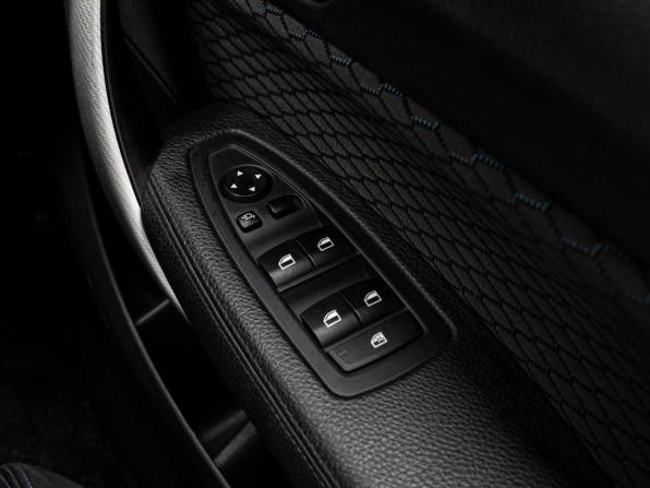 BMW 1 серии II (F20/F21) Рестайлинг с пробегом 2015 года, цена 1 397 000 рублей, 122729 км, хэтчбек, Автокод Объявления