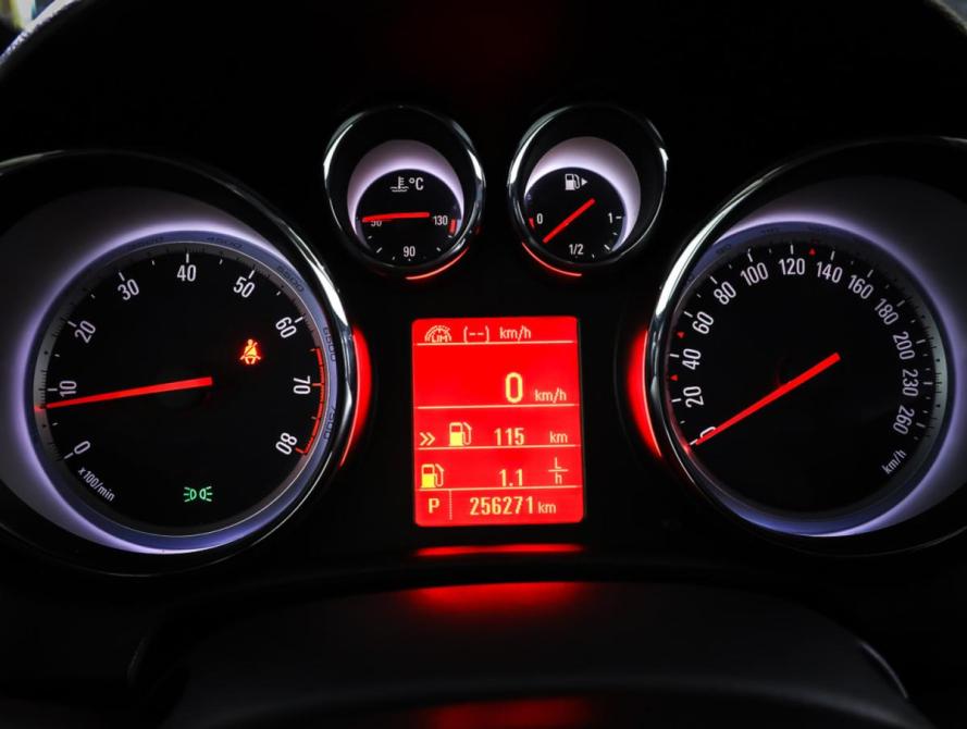 Opel Astra J Рестайлинг Москва  - изображение 16