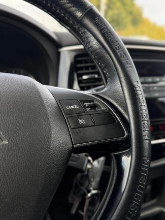 Mitsubishi Outlander III Рестайлинг 3 с пробегом 2021 года, цена 2 635 000 рублей, 59640 км, внедорожник, Автокод Объявления