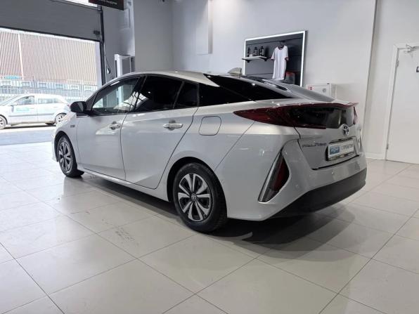 Toyota Prius IV (XW50) с пробегом 2018 года, цена 1 848 000 рублей, 143581 км, лифтбек, Автокод Объявления