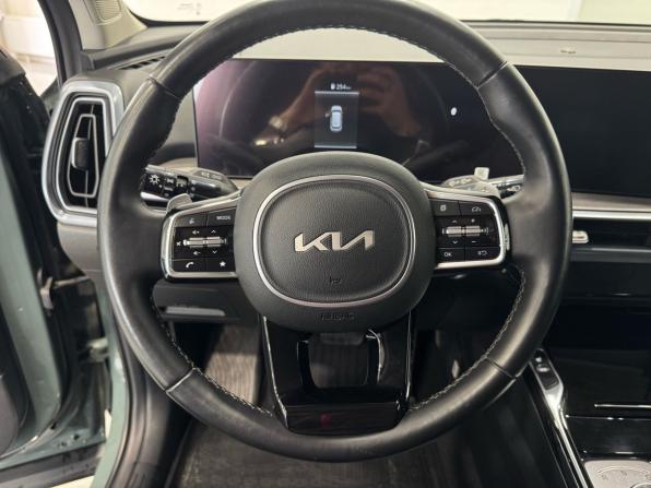 Kia Sorento IV Рестайлинг с пробегом 2024 года, цена 4 895 000 рублей, 33000 км, внедорожник, Автокод Объявления