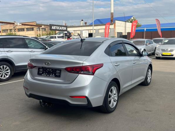 Hyundai Solaris II с пробегом 2017 года, цена 1 130 000 рублей, 146885 км, седан, Автокод Объявления