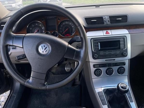 Volkswagen Passat B6 с пробегом 2006 года, цена 535 000 рублей, 239500 км, универсал, Автокод Объявления