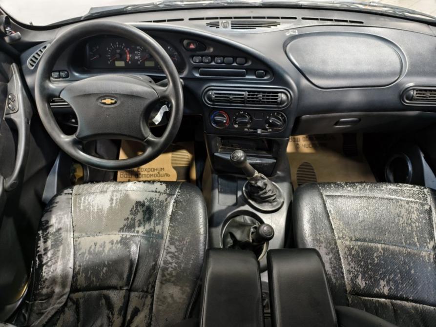 Chevrolet Niva I Курск  - изображение 8