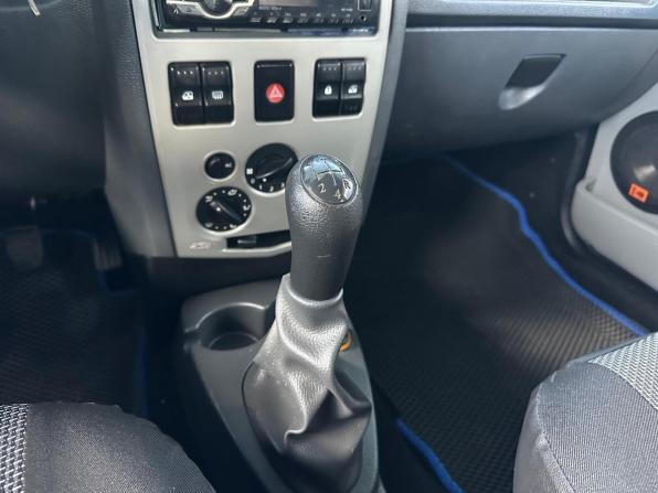 Renault Logan I с пробегом 2009 года, цена 395 000 рублей, 217383 км, седан, Автокод Объявления