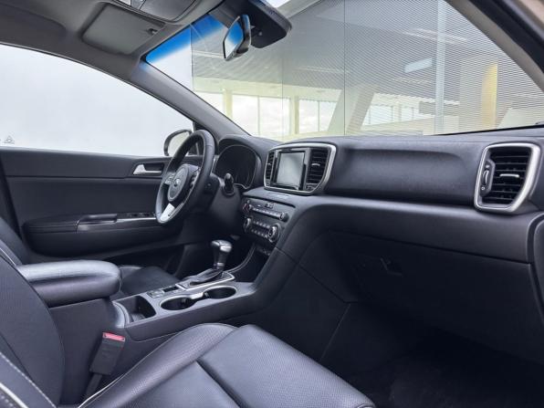 Kia Sportage IV Рестайлинг с пробегом 2018 года, цена 2 120 000 рублей, 160000 км, внедорожник, Автокод Объявления