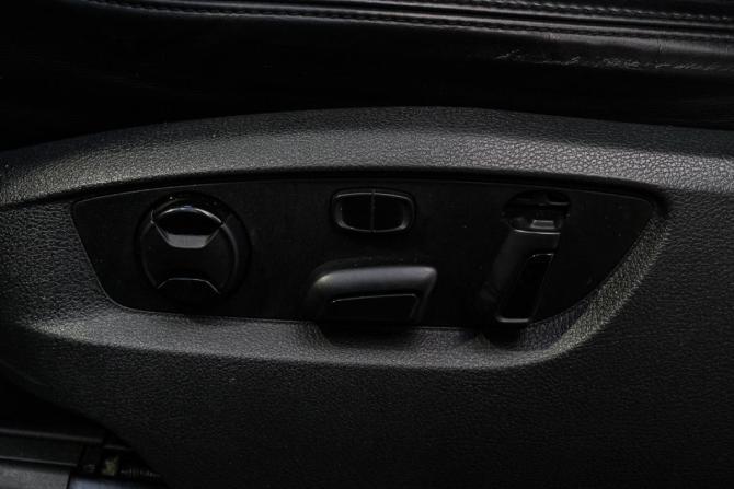Volkswagen Touareg II Рестайлинг с пробегом 2015 года, цена 2 150 000 рублей, 208246 км, внедорожник, Автокод Объявления