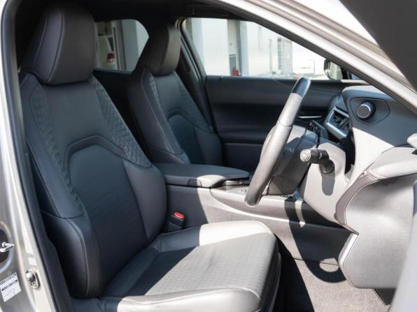 Lexus UX I с пробегом 2020 года, цена 3 300 000 рублей, 34714 км, внедорожник, Автокод Объявления