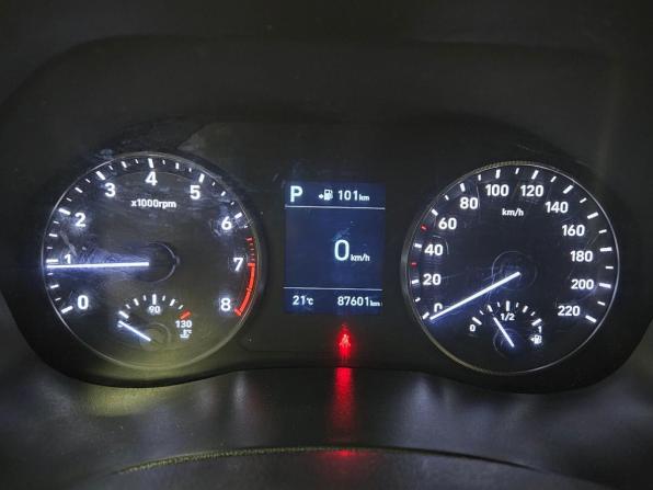 Hyundai Solaris II с пробегом 2019 года, цена 1 365 000 рублей, 87599 км, седан, Автокод Объявления