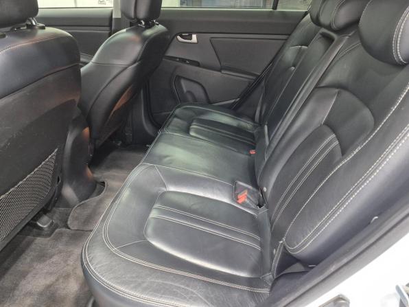 Kia Sportage III с пробегом 2011 года, цена 1 050 000 рублей, 215603 км, внедорожник, Автокод Объявления