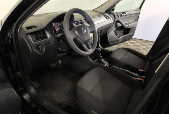 Skoda Rapid I с пробегом 2016 года, цена 985 000 рублей, 145283 км, лифтбек, Автокод Объявления