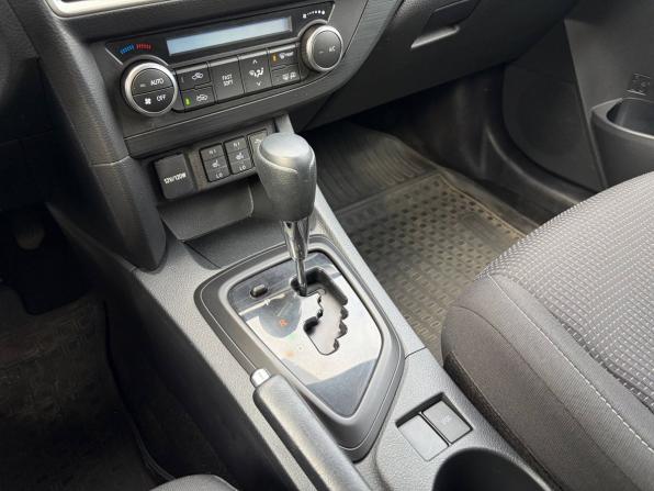 Toyota Auris II с пробегом 2013 года, цена 1 295 000 рублей, 90000 км, хэтчбек, Автокод Объявления