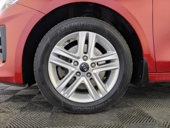 Kia Ceed III с пробегом 2021 года, цена 2 100 000 рублей, 74950 км, универсал, Автокод Объявления