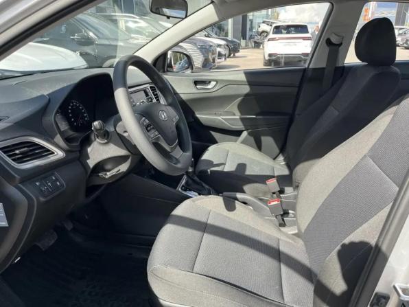 Hyundai Solaris II Рестайлинг с пробегом 2021 года, цена 1 750 000 рублей, 16057 км, седан, Автокод Объявления