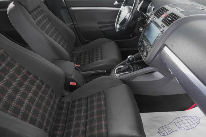 Volkswagen Golf GTI V с пробегом 2008 года, цена 929 000 рублей, 216782 км, хэтчбек, Автокод Объявления
