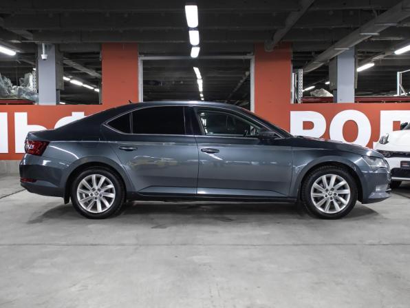 Skoda Superb III с пробегом 2018 года, цена 1 749 000 рублей, 171775 км, лифтбек, Автокод Объявления