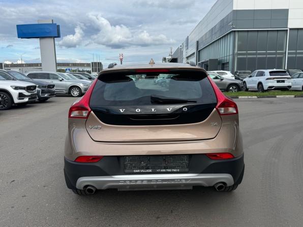 Volvo V40 Cross Country I с пробегом 2013 года, цена 1 580 000 рублей, 67433 км, хэтчбек, Автокод Объявления