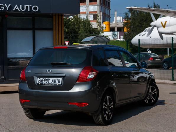 Kia Ceed I Рестайлинг с пробегом 2011 года, цена 770 000 рублей, 241036 км, хэтчбек, Автокод Объявления