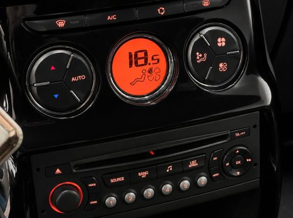 Citroen DS3 I с пробегом 2010 года, цена 595 000 рублей, 112000 км, хэтчбек, Автокод Объявления