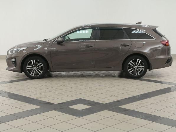 Kia Ceed III с пробегом 2019 года, цена 1 615 000 рублей, 124800 км, универсал, Автокод Объявления