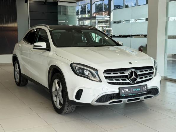 Mercedes-Benz GLA I (X156) Рестайлинг с пробегом 2018 года, цена 2 187 000 рублей, 59759 км, внедорожник, Автокод Объявления