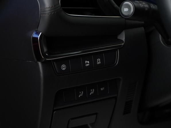 Mazda 3 IV (BP) с пробегом 2019 года, цена 2 277 077 рублей, 24750 км, хэтчбек, Автокод Объявления