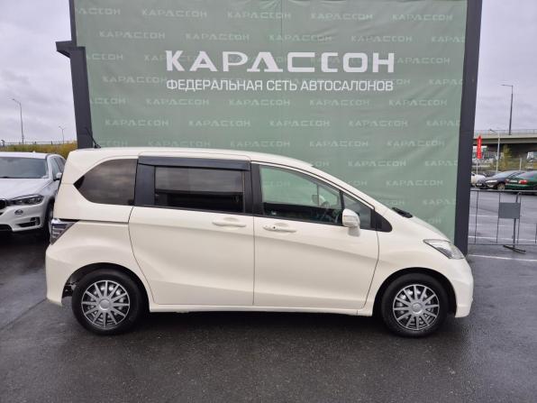 Honda Freed I Рестайлинг с пробегом 2011 года, цена 1 050 000 рублей, 154205 км, компактвэн, Автокод Объявления