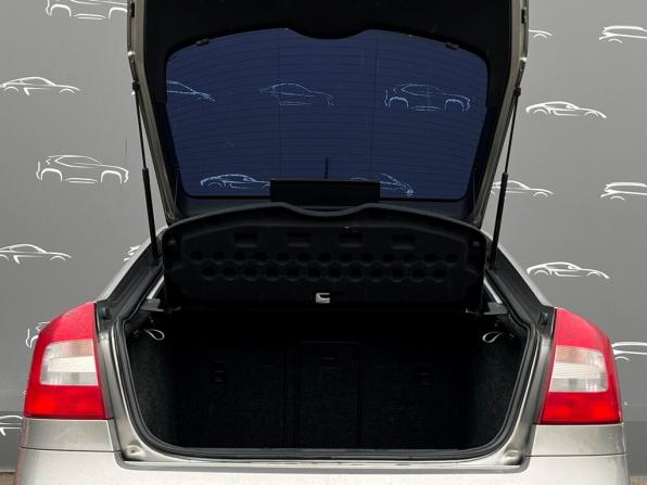 Skoda Octavia II (A5) Рестайлинг с пробегом 2012 года, цена 811 800 рублей, 205785 км, лифтбек, Автокод Объявления